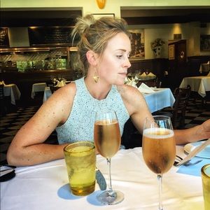 Meet your Posher, Laura